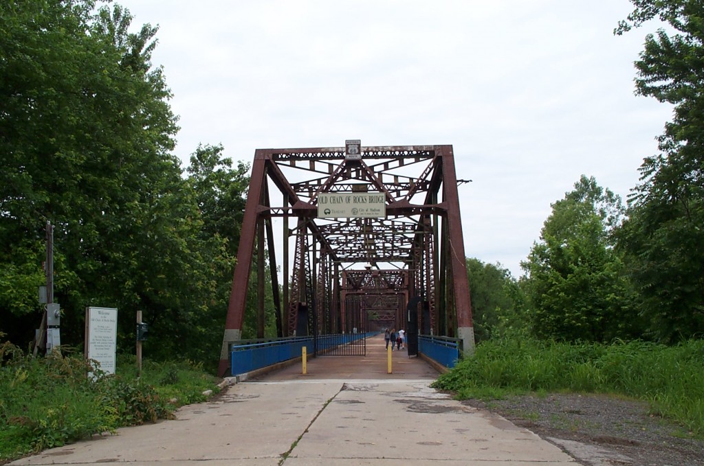 Chain of Rocks Bridge - Route 66